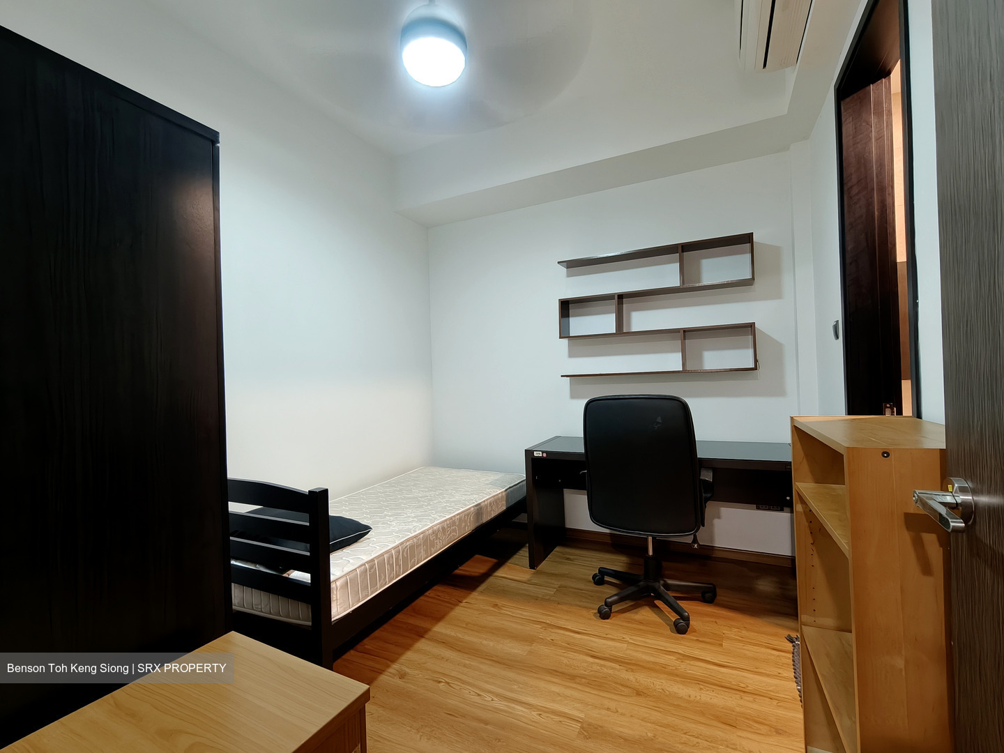 Adelphi Park Estate (D20), Terrace #566098781